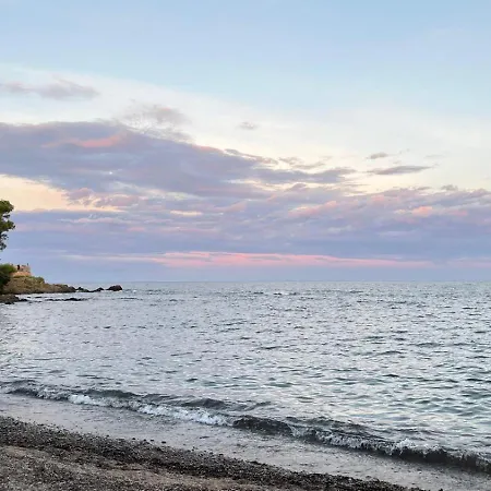 Les Calanques De Saint-aygulf *